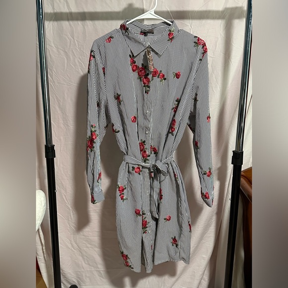 j glee dress Bottom Down With Belt - Embroidery Roses - Navy Blue/white/red/-NWT - Picture 1 of 7
